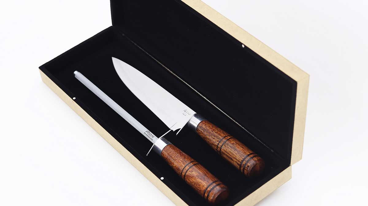 Kit Churrasco Chef - Faca Chef 8” 2350/8 E Chaira 2020/8 Com Estojo - 2350/8 K1