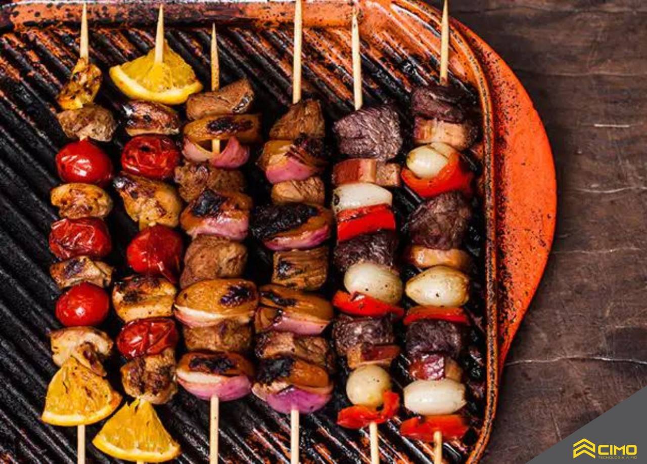 Espetinho de churrasco: 7 dicas de preparo da receita