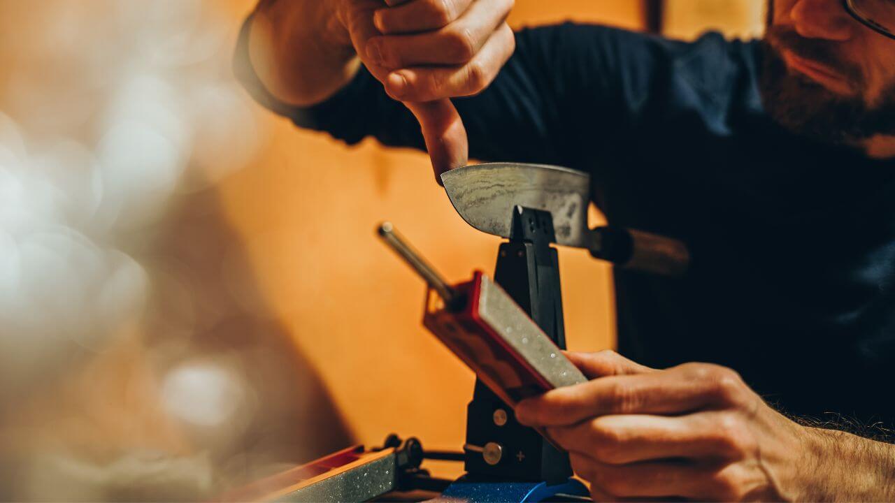 Como afiar faca com lima? Conheça a técnica e aprenda como fazer