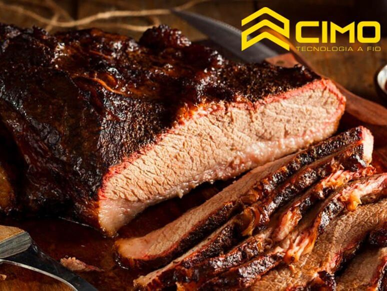 Brisket defumado: o que você precisa para reproduzir a técnica texana
